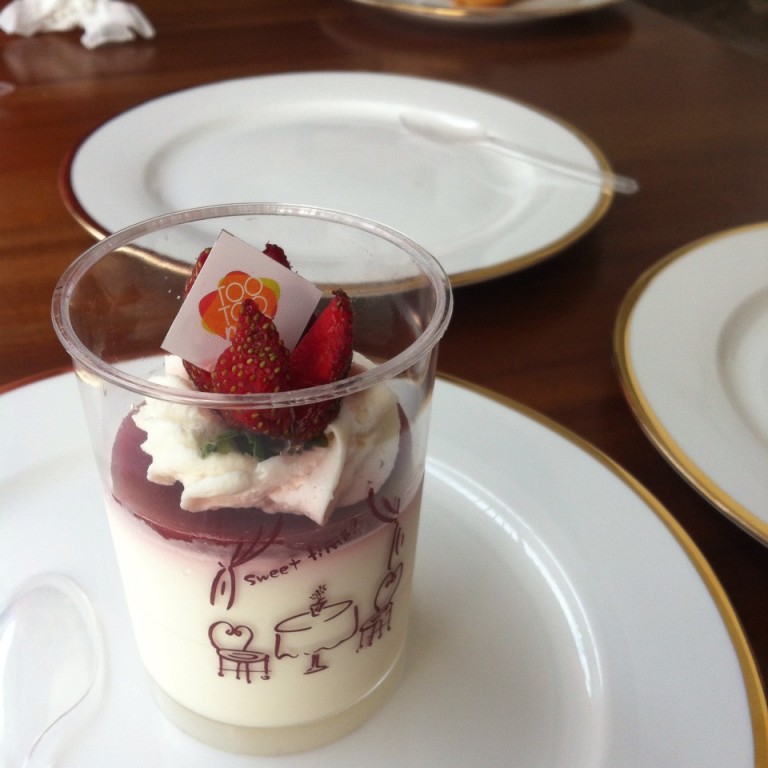 Dessert a la Perancis di Kota Pahlawan - Ayobaking blog